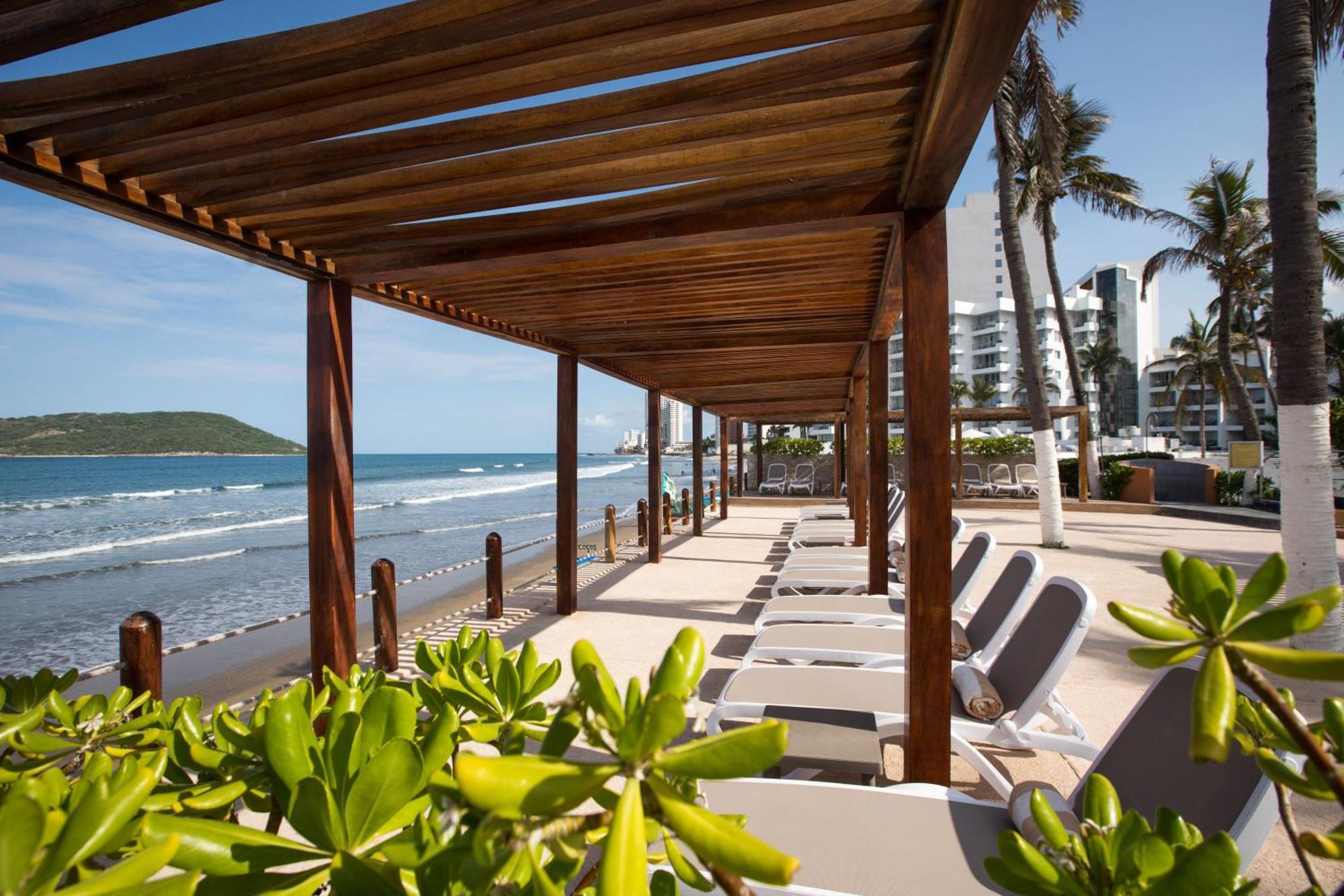 Costa De Oro Beach Hotel Mazatlán Zewnętrze zdjęcie