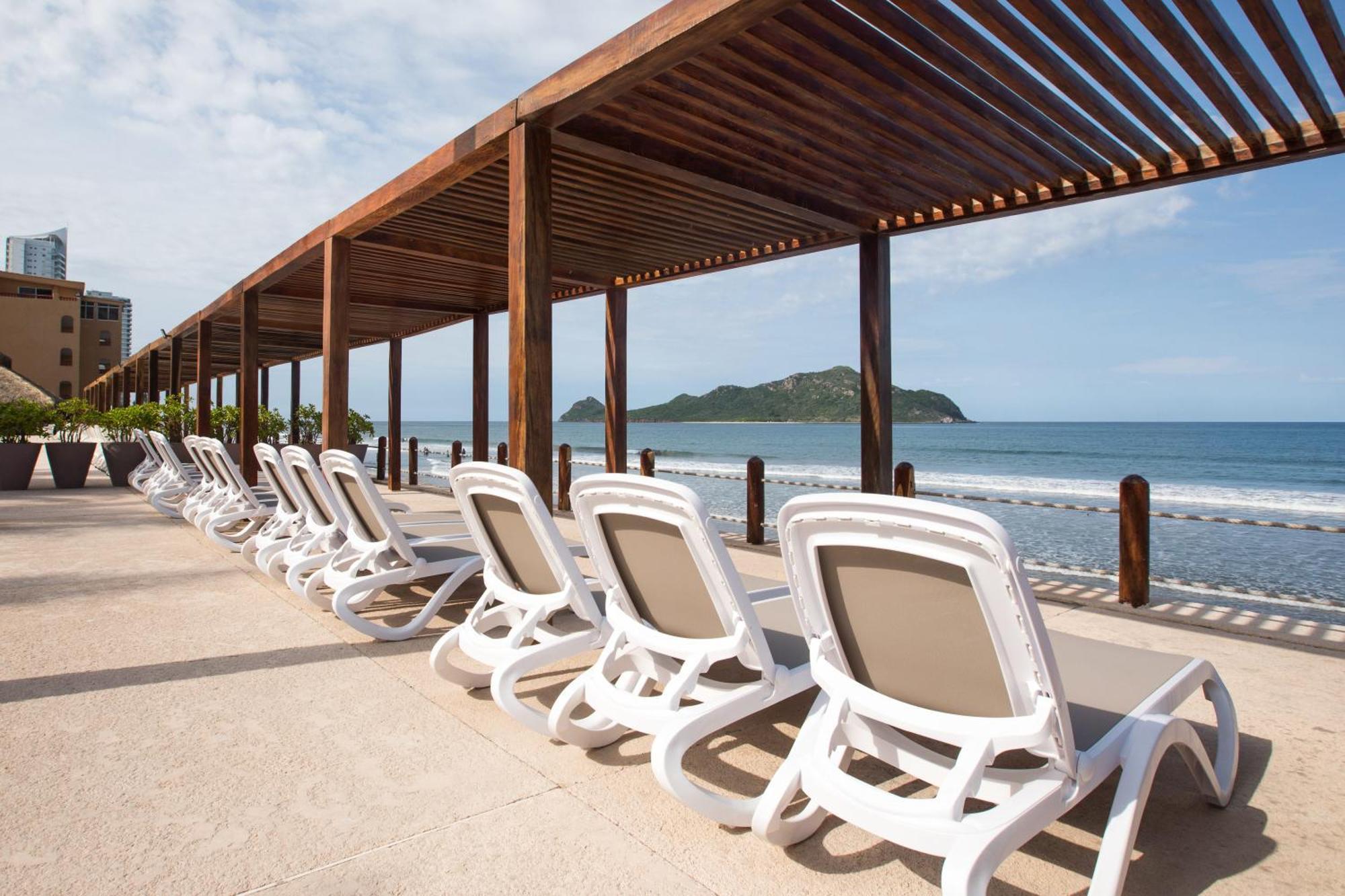 Costa De Oro Beach Hotel Mazatlán Zewnętrze zdjęcie